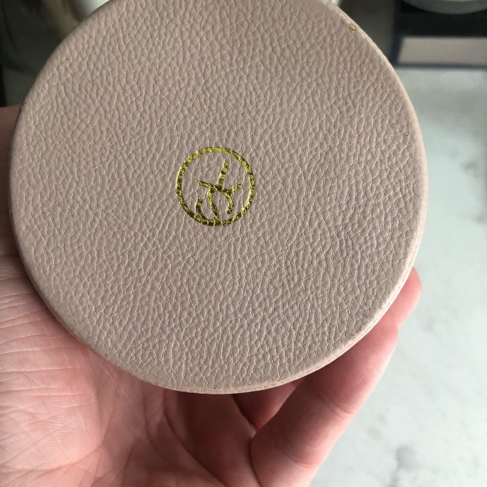 Sonia kashuk Brush holder 🤍 - Picture 3 of 5